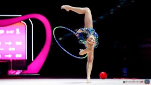 q sr raffaeli sofia ita sfe08154 copia simone ferraro ph