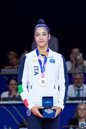 rg wch26 f aa award raffaeli sofia ita   joe0940 auletta ferraro ph