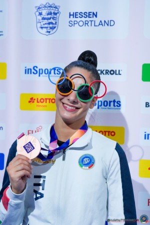 rg wch26 f aa award raffaeli sofia ita   joe1242 auletta ferraro ph