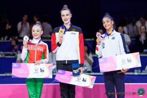 rg wch26 f aa award raffaeli sofia ita nikolova stiliana bul varfolomeev darja ger   joe1063 auletta ferraro ph
