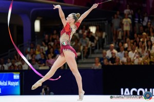 rg wch26 f aa dragas tara ita   joe0934 auletta ferraro ph