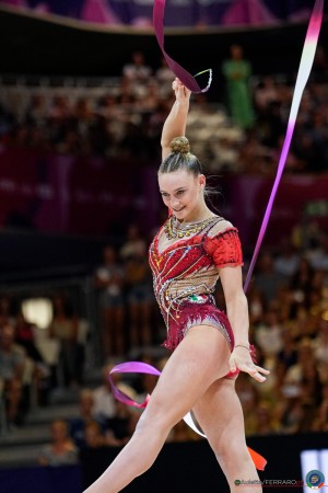 rg wch26 f aa dragas tara ita   joe1022 auletta ferraro ph