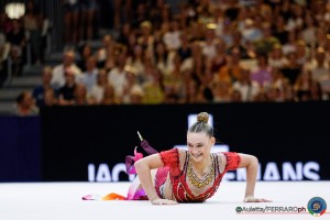 rg wch26 f aa dragas tara ita   joe1318 auletta ferraro ph
