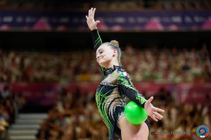 rg wch26 f aa dragas tara ita   joe3407 auletta ferraro ph