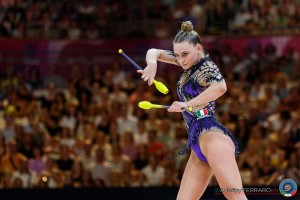 rg wch26 f aa dragas tara ita   joe4498 auletta ferraro ph
