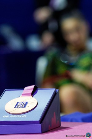 rg wch26 f aa raffaeli sofia ita   joe0536 auletta ferraro ph