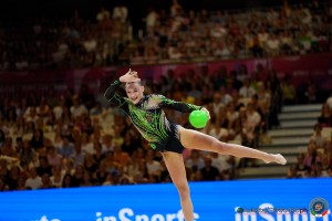rg wch26 f app dragas tara ita   joe8614 auletta ferraro ph
