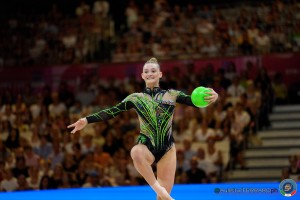 rg wch26 f app dragas tara ita   joe8626 auletta ferraro ph