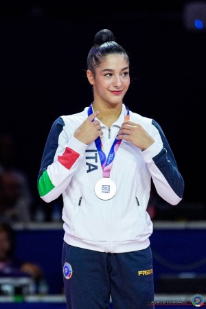 rg wch26 f app raffaeli sofia ita   joe9764 auletta ferraro pha