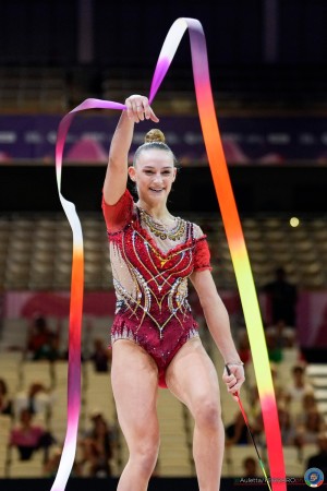 rg wch26 q dragas tara ita   joe8550 auletta ferraro ph