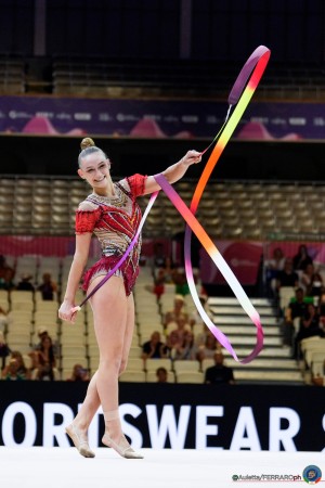 rg wch26 q dragas tara ita   joe8558 auletta ferraro ph