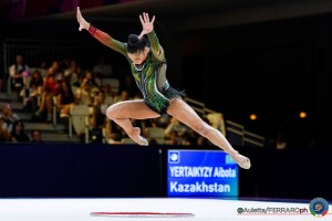 rg wch26 q raffaeli sofia   joe1227 auletta ferraro ph