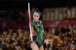 rg wch26 q raffaeli sofia   joe1329 auletta ferraro ph