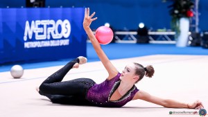 f ball tugolukova vera cyp sfe01287 copia simone ferraro ph