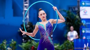 f hoop munits daniela isr sfe07337 copia simone ferraro ph