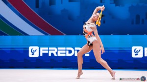 q raffaeli sofia ita sfe01087 copia simone ferraro ph