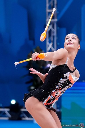 q raffaeli sofia ita sfe01158 copia simone ferraro ph