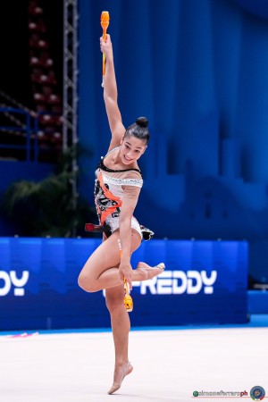 q raffaeli sofia ita sfe01173 copia simone ferraro ph