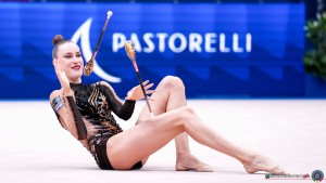 q varfolomeev darja ger sfe03925 copia simone ferraro ph
