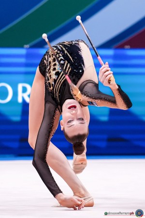 q varfolomeev darja ger sfe04098 copia simone ferraro ph
