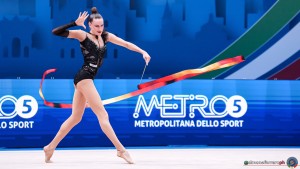 q varfolomeev darja ger sfe07168 copia simone ferraro ph