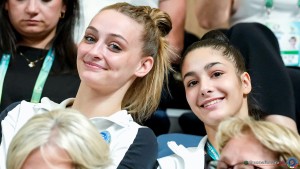 rgech26 rgg dragas tara ita   raffaeli sofia ita sfe08087 copia simone ferraro ph