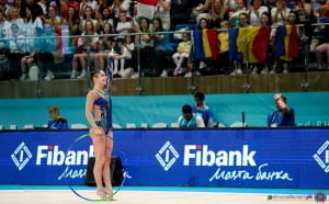 rgech26 sr app f hoop raffaeli sofia ita sfe02607 copia simone ferraro ph
