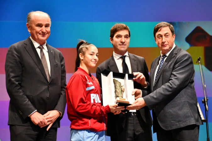 21c414235e037e7565e978e75accea5d