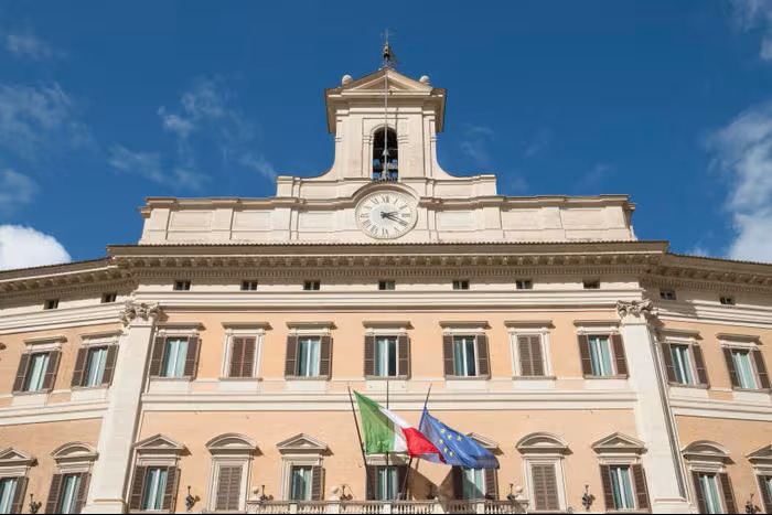 Montecitorio-Camera-Deputati-1