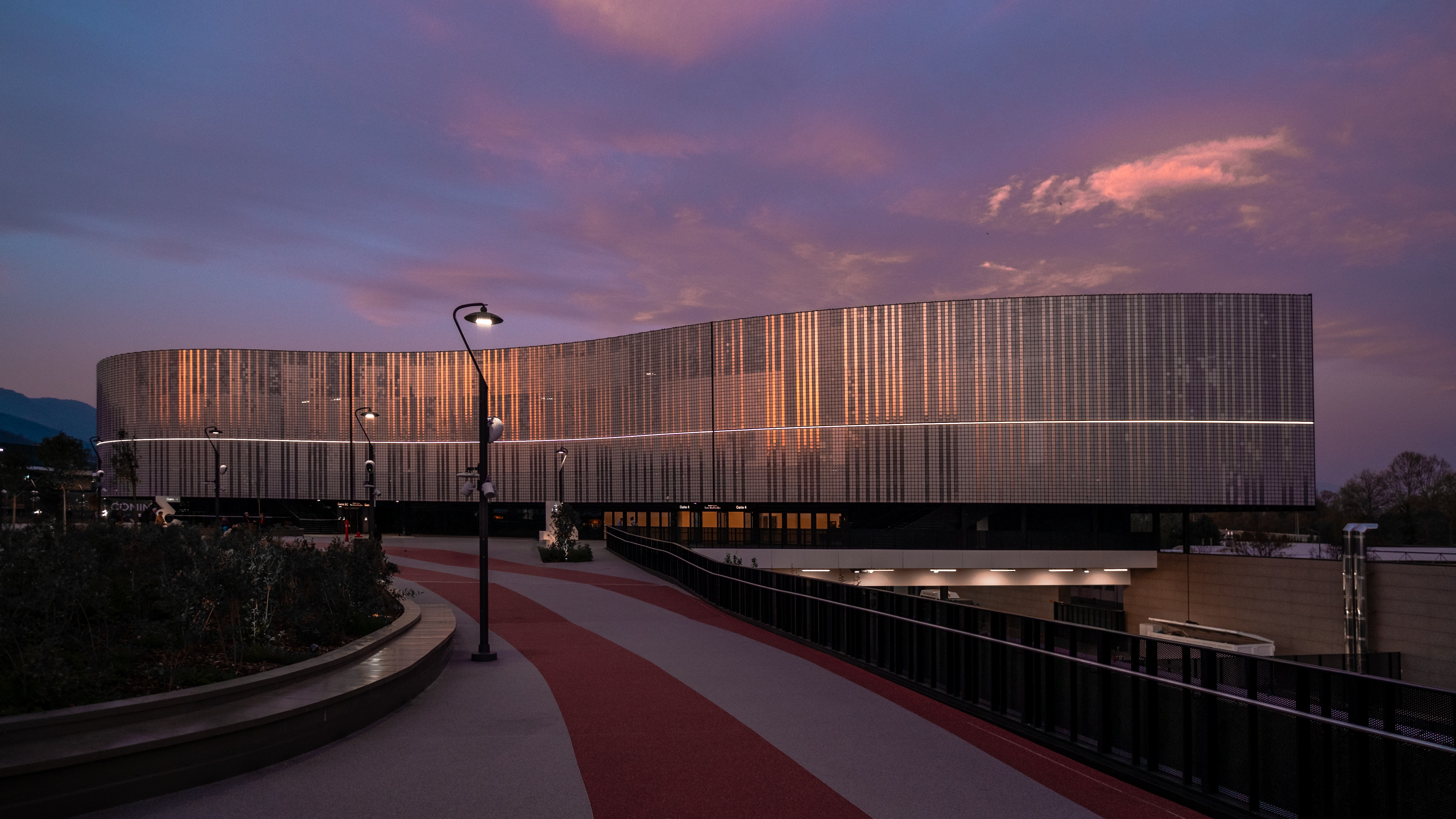 LAB_CHLArena_Outdoor